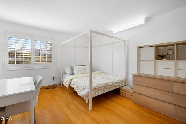 4520 Pennsylvania Avenue 118, La Crescenta, CA 91214