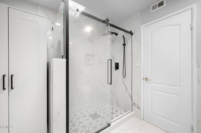 4520 Pennsylvania Avenue 118, La Crescenta, CA 91214
