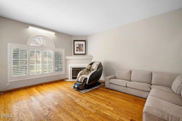 4520 Pennsylvania Avenue 118, La Crescenta, CA 91214