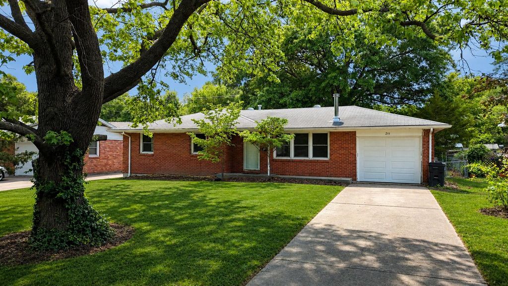 211 BOURN AVE, Columbia, MO 65203