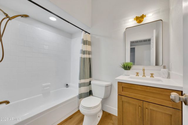 170 E GUADALUPE Road 88, Gilbert, AZ 85234