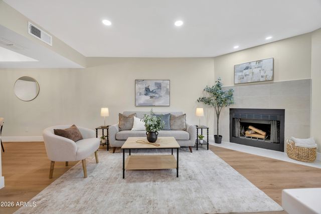 170 E GUADALUPE Road 88, Gilbert, AZ 85234