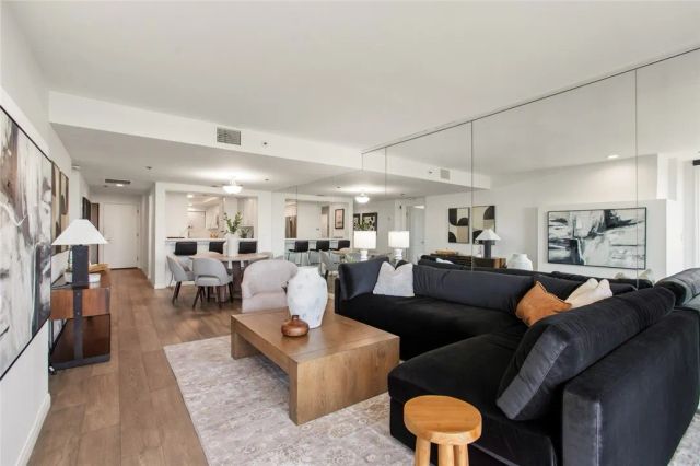 2940 Neilson Way 302, Santa Monica, CA 90405