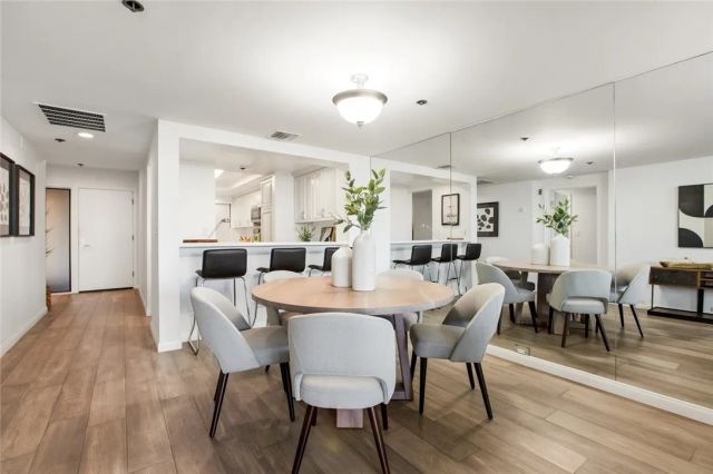 2940 Neilson Way 302, Santa Monica, CA 90405