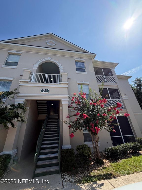8601 BEACH Boulevard 705, Jacksonville, FL 32216