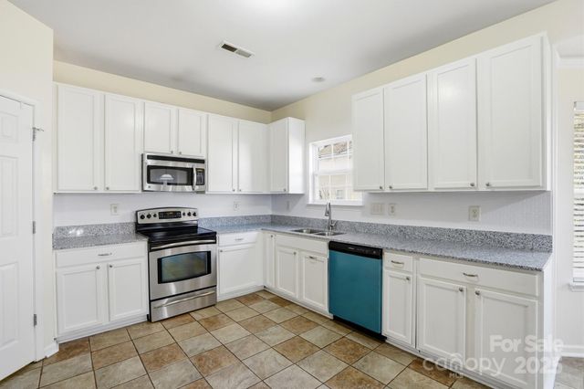 2019 Aberglen Drive, Charlotte, NC 28262