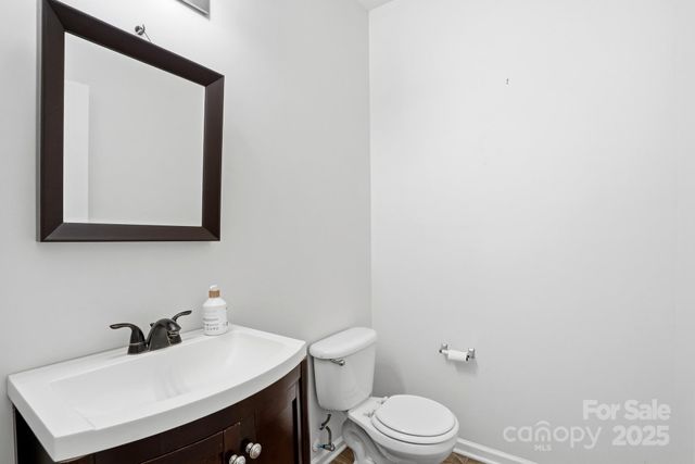 2019 Aberglen Drive, Charlotte, NC 28262