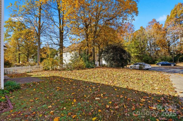 2019 Aberglen Drive, Charlotte, NC 28262