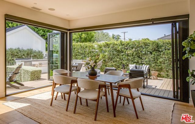 231 S Orchard Drive, Burbank, CA 91506