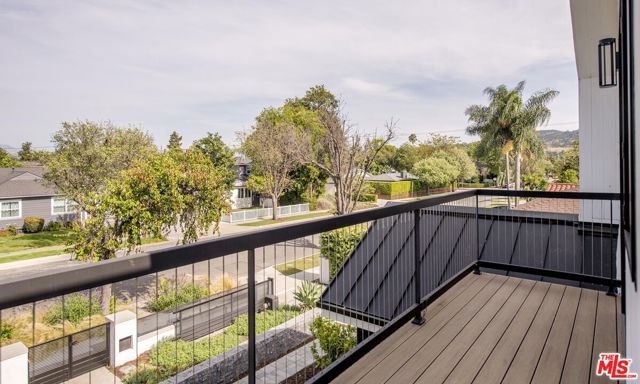 231 S Orchard Drive, Burbank, CA 91506