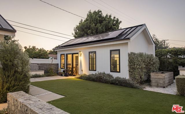 231 S Orchard Drive, Burbank, CA 91506