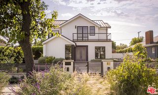 231 S Orchard Drive, Burbank, CA 91506