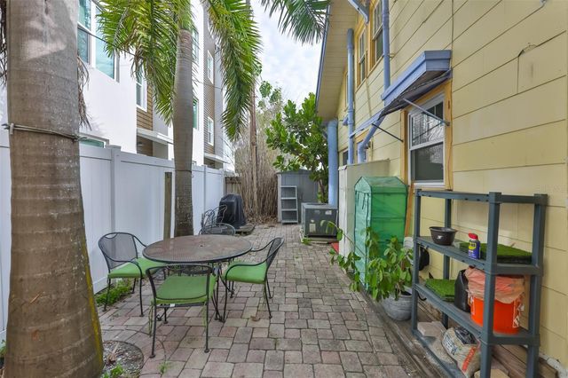 340 MOFFETT COURT N, St Petersburg, FL 33701