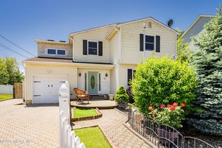 86 Illinois Avenue, Waretown, NJ 08758