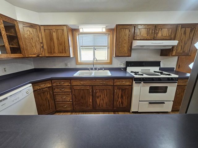 1004 Water Avenue, Hillsboro, WI 54634