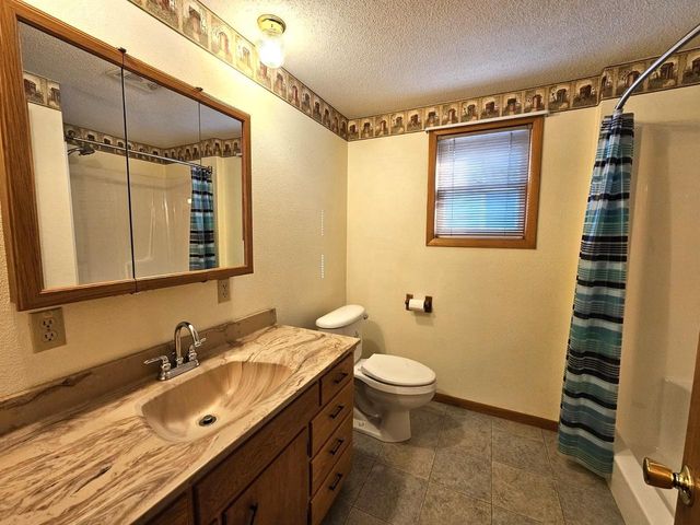 1004 Water Avenue, Hillsboro, WI 54634