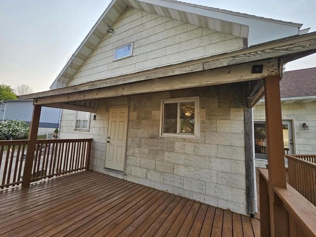 1004 Water Avenue, Hillsboro, WI 54634