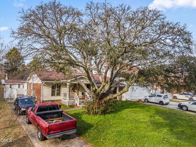 810 Bryn Mawr Court, Apex, NC 27502