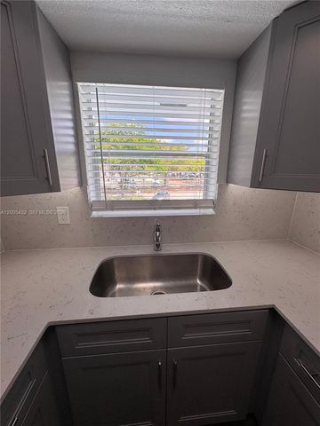 3510 Harrison Street 12, Hollywood, FL 33021