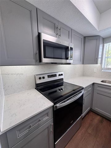 3510 Harrison Street 12, Hollywood, FL 33021