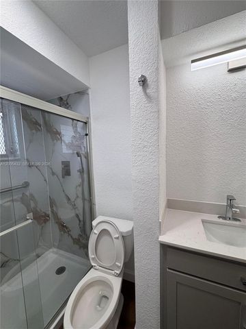 3510 Harrison Street 12, Hollywood, FL 33021