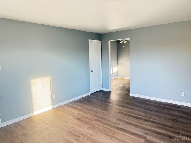 3919 E Gatewood Lane, Silverton, OH 45236