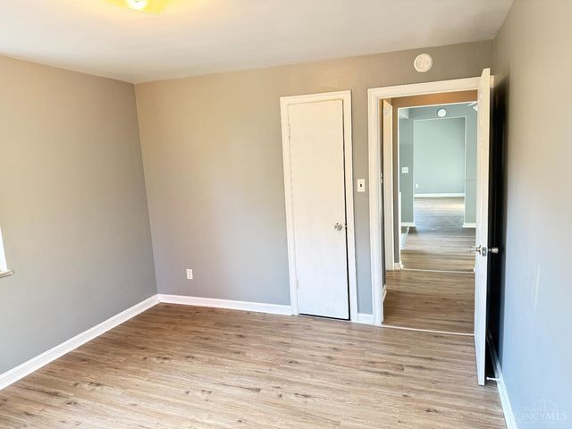 3919 E Gatewood Lane, Silverton, OH 45236