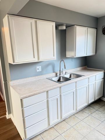 3919 E Gatewood Lane, Silverton, OH 45236