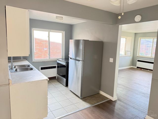 3919 E Gatewood Lane, Silverton, OH 45236
