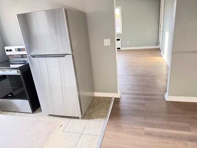 3919 E Gatewood Lane, Silverton, OH 45236