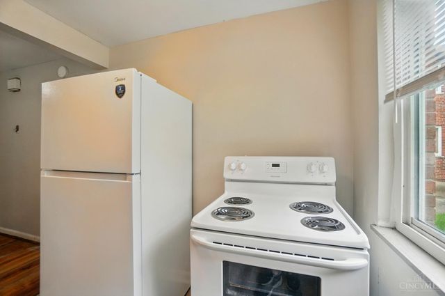 3919 E Gatewood Lane, Silverton, OH 45236