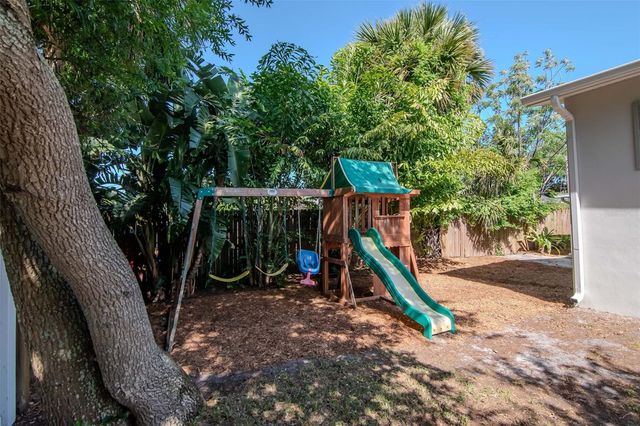 4609 S COOPER PLACE, Tampa, FL 33611