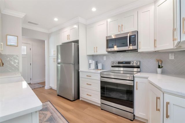 4609 S COOPER PLACE, Tampa, FL 33611