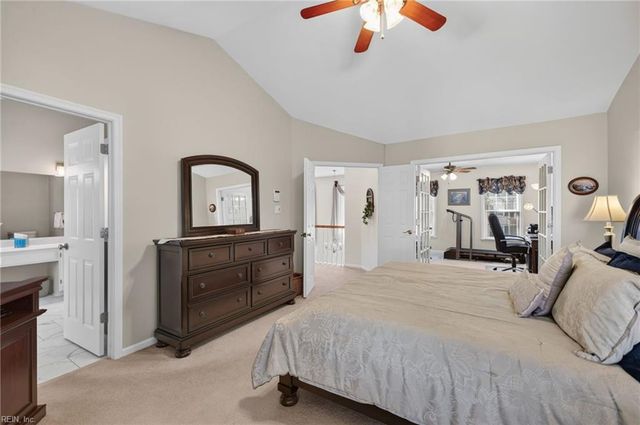 208 Robinhood RD, Chesapeake, VA 23322