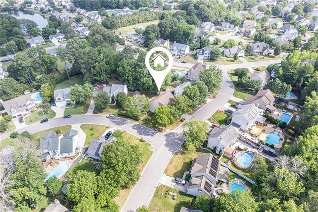 208 Robinhood RD, Chesapeake, VA 23322