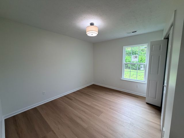 314 Cottonwood Dr, Shelbyville, TN 37160