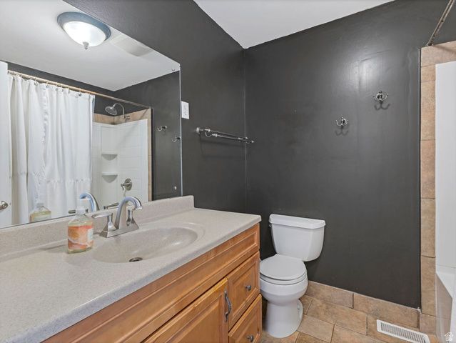 7168 S 1700 E, Cottonwood Heights, UT 84121
