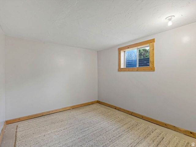 7168 S 1700 E, Cottonwood Heights, UT 84121