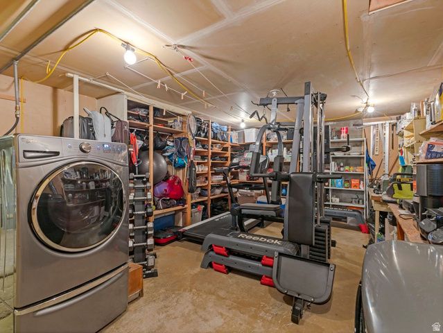7168 S 1700 E, Cottonwood Heights, UT 84121