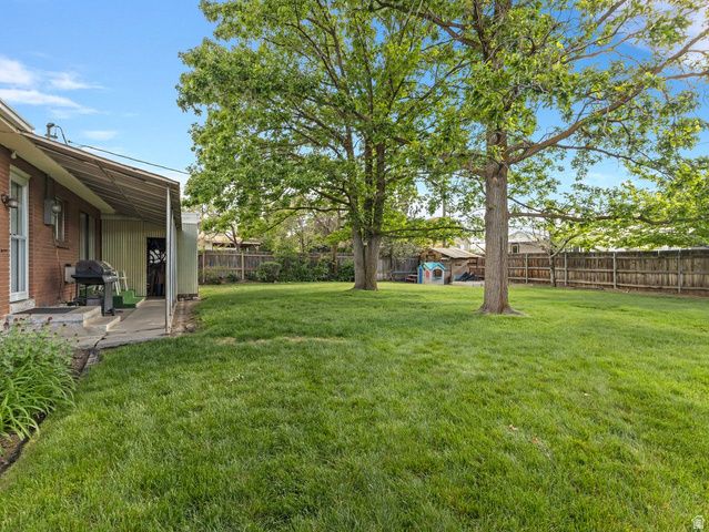 7168 S 1700 E, Cottonwood Heights, UT 84121
