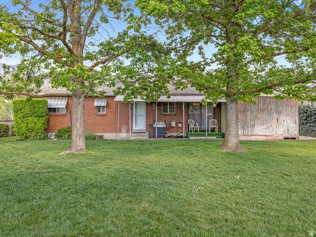 7168 S 1700 E, Cottonwood Heights, UT 84121