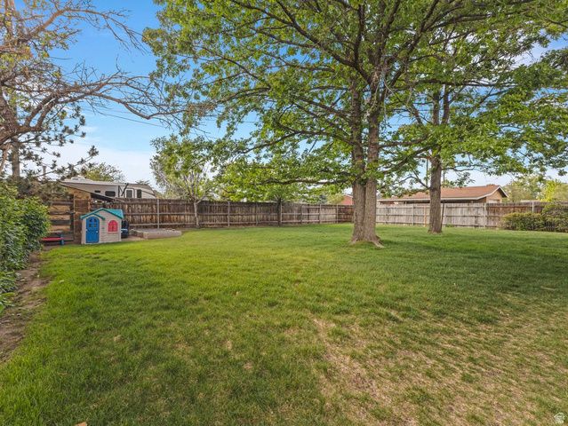 7168 S 1700 E, Cottonwood Heights, UT 84121