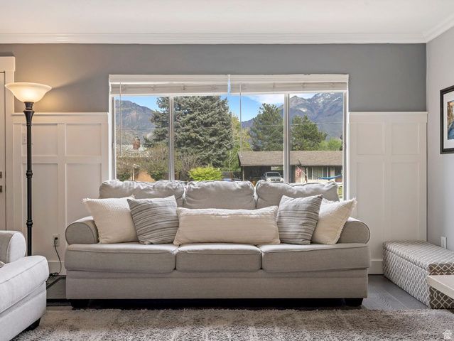 7168 S 1700 E, Cottonwood Heights, UT 84121