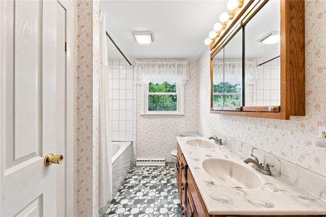 66 Wayne Drive, Cumberland, RI 02864