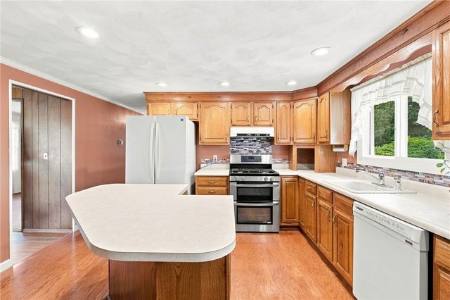 66 Wayne Drive, Cumberland, RI 02864