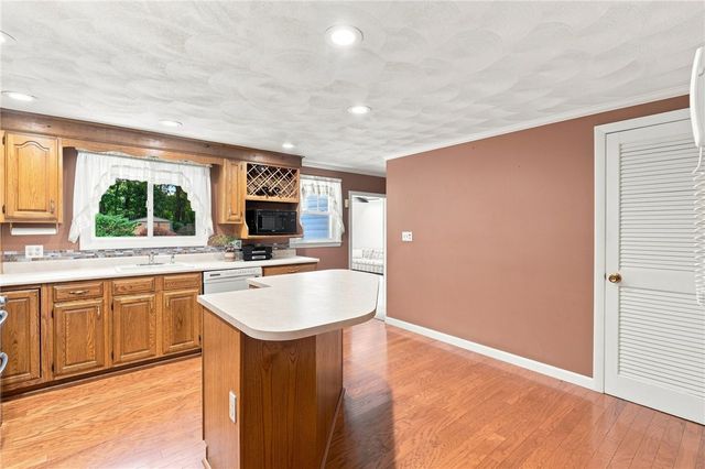 66 Wayne Drive, Cumberland, RI 02864