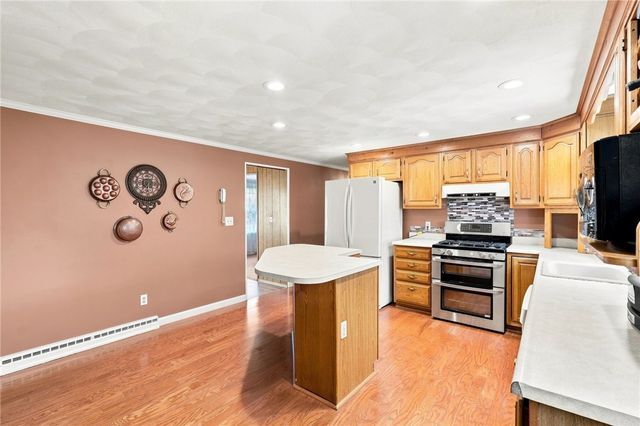 66 Wayne Drive, Cumberland, RI 02864