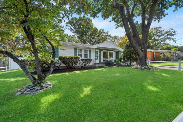 66 Wayne Drive, Cumberland, RI 02864