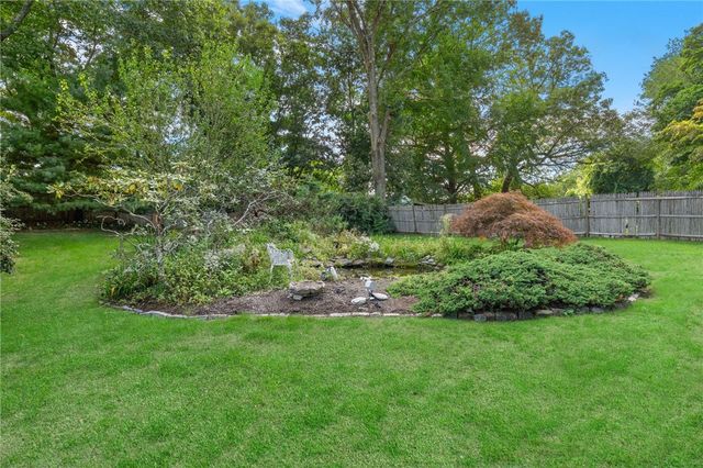 66 Wayne Drive, Cumberland, RI 02864