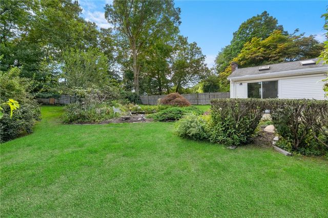 66 Wayne Drive, Cumberland, RI 02864